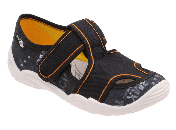 Kapcie dziecięce obuwie tekstylne na rzep