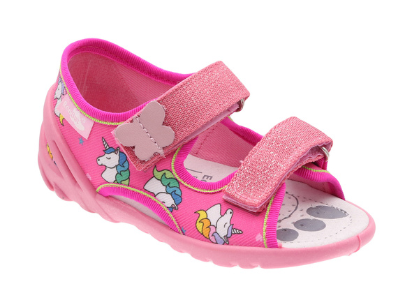 Kapcie dziecięce tekstylne sandałki na rzepy