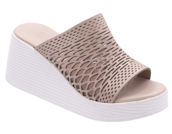 Klapki damskie profilaktyczne wysokie ażurowe na koturnie