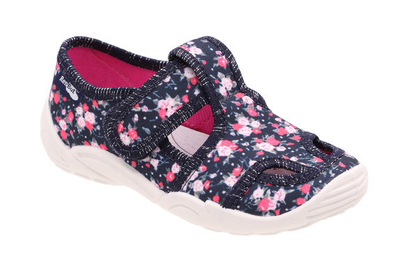 Kapcie dziecięce obuwie tekstylne na rzep